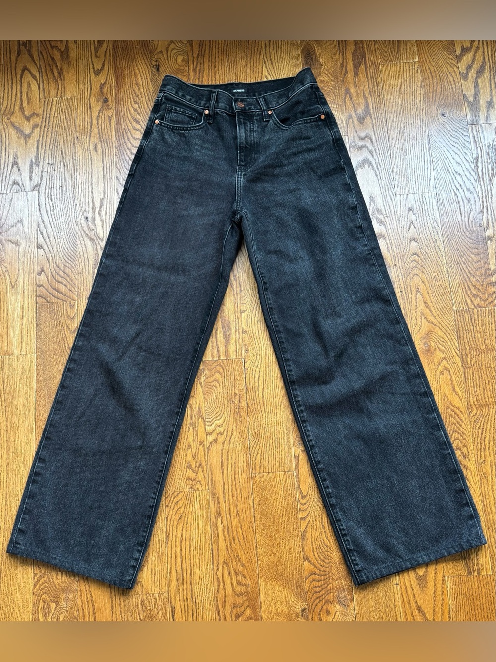EXPRESS Wide Leg Jeans